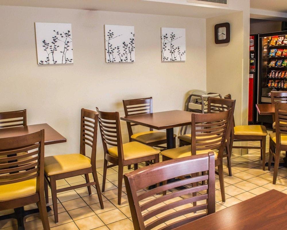 Sleep Inn Staunton Zewnętrze zdjęcie